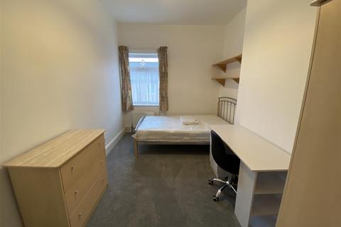 4 bedroom house to rent, Surrey Street, Derby DE22