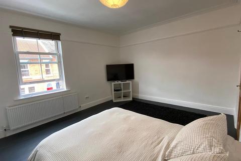 4 bedroom house to rent - West Avenue, Derby DE1