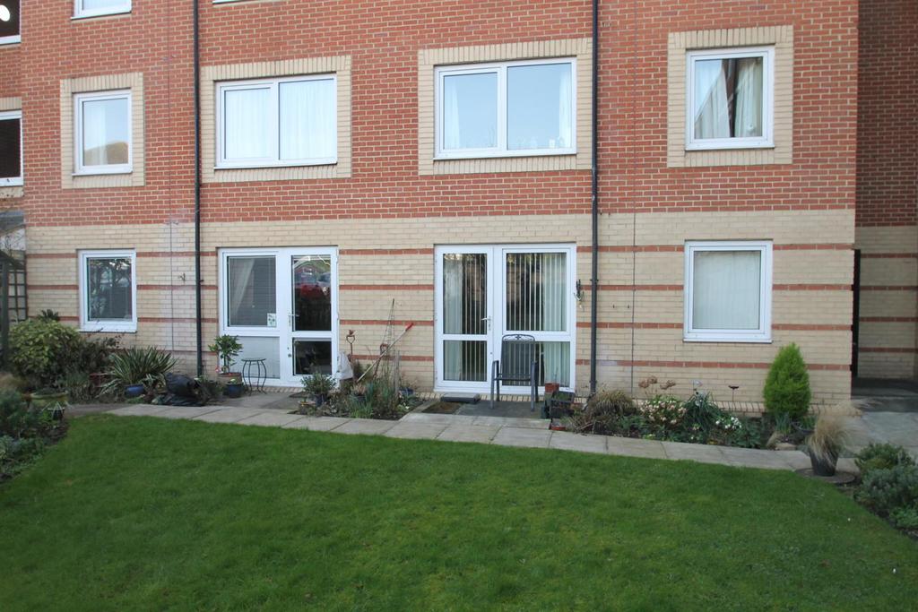 Marsham Street, Maidstone 1 bed retirement property for sale £120,000