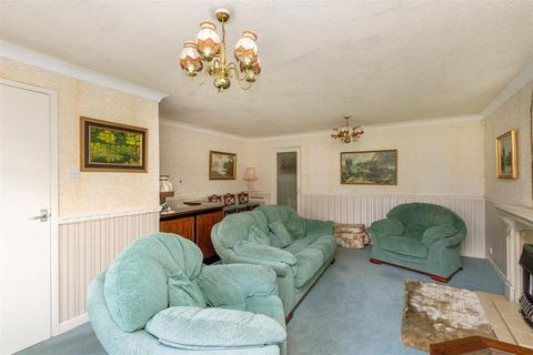 3 bedroom detached bungalow for sale - Ravensworth Close, Leeds LS15