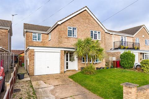 4 bedroom detached house for sale, Welland Drive, Burton-Upon-Stather