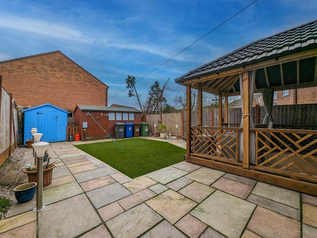 Bodmin Road, Astley 3 bed semidetached house for sale £269,950