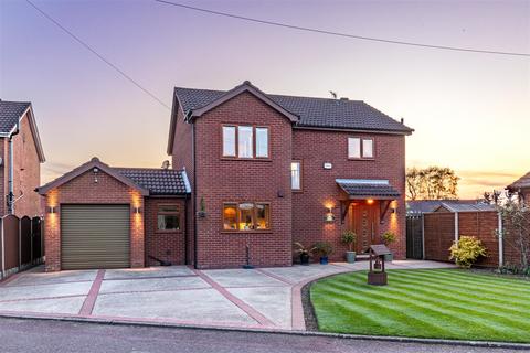 20 Highgrove, Messingham, Scunthorpe, DN17 3RL