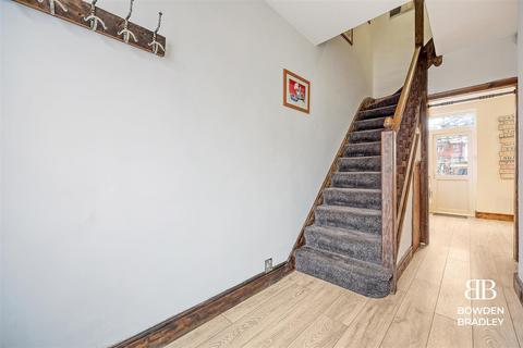 48 Hanover Gardens, Ilford, IG6 2RA