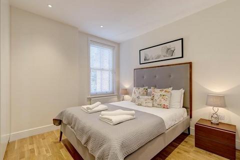 3 bedroom apartment to rent, Hamlet Gardens, London W6