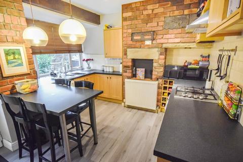 3 bedroom end of terrace house for sale, Sycamore Avenue, Bingley