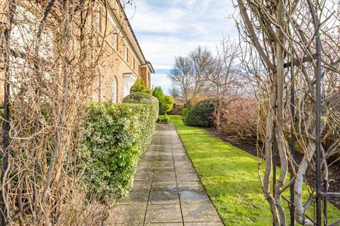20 Bellingham Close, Thirsk, YO7 1FX
