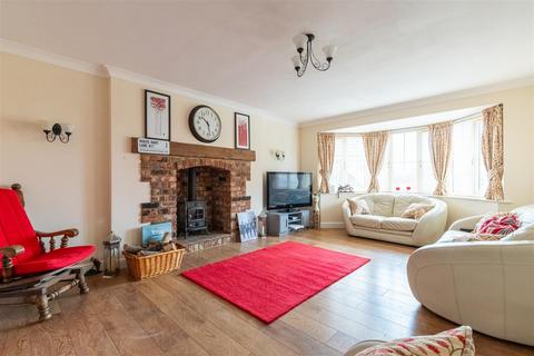 5 bedroom detached house for sale, The Briars, Broughton