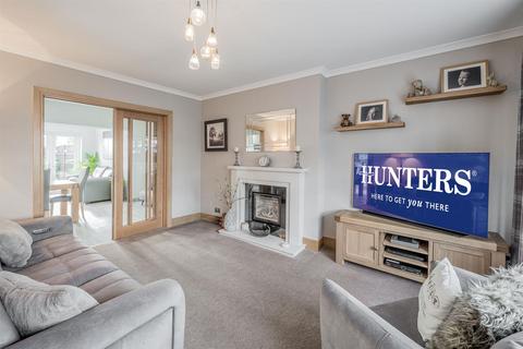 8 Friars Close, Stourbridge, DY8 5LZ