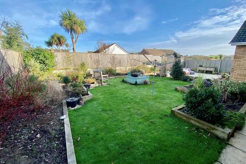 21 Barnfield Close, Braunton, EX33 2HL