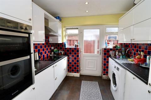 4 bedroom detached bungalow for sale - Sands Lane, Holme-On-Spalding-Moor, York