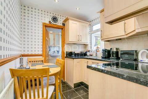 3 bedroom end of terrace house for sale, Gresham Road, London, NW10