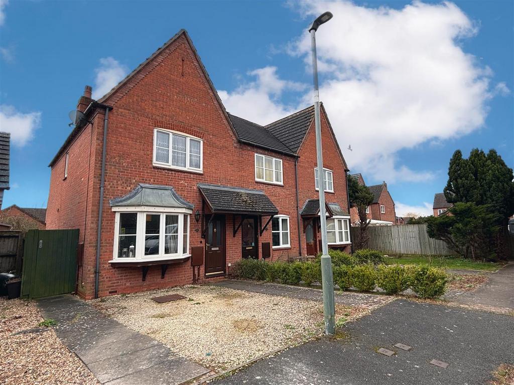 Frost Road, Wellesbourne 3 bed end of terrace house for sale £290,000