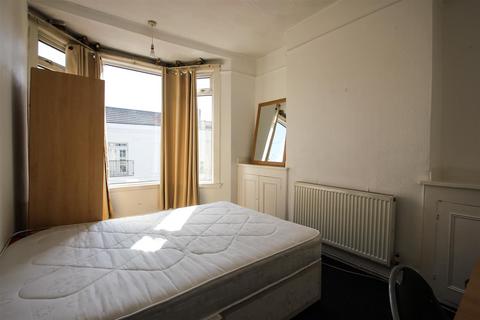 6 bedroom house to rent, Viaduct Road, Brighton