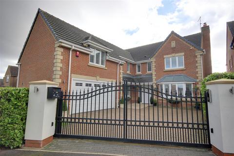 5 bedroom detached house for sale, Sykes Close, Swanland