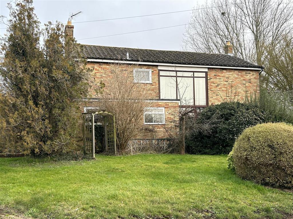 Lode Way, Haddenham CB6 4 bed detached house for sale £550,000