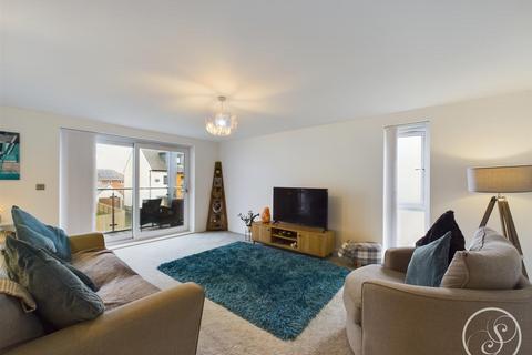 2 bedroom apartment for sale, Barrington Way, Leeds