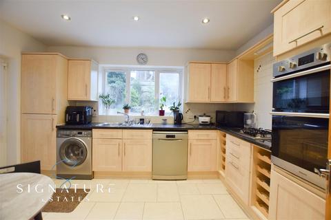 4 bedroom detached house for sale, Rickmansworth Road, WATFORD