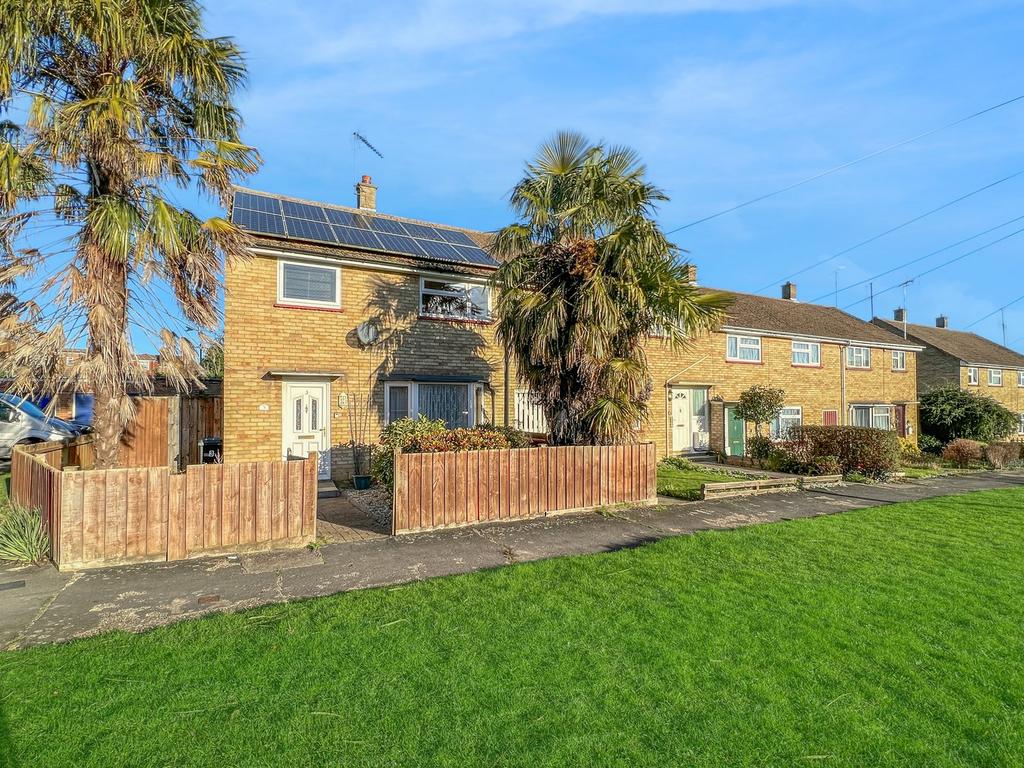 Byron Close, Braintree, CM7 3 bed end of terrace house for sale £275,000