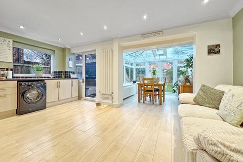 19 Blackwater Way, Braintree, CM7 9BU