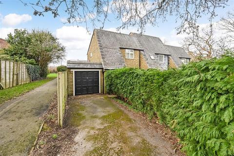 2 bedroom end of terrace house for sale, The Copse, CHICHESTER