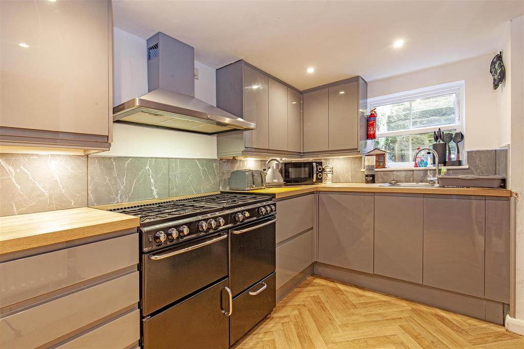 Kitchen-3.jpg