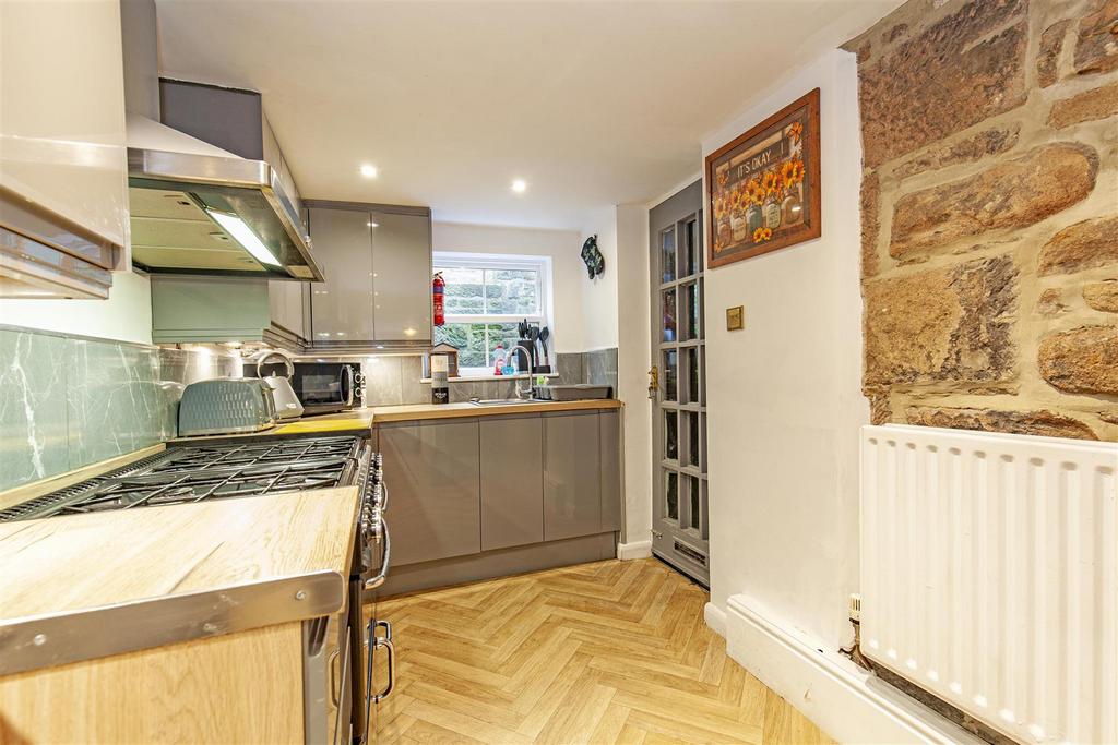 Kitchen-2.jpg