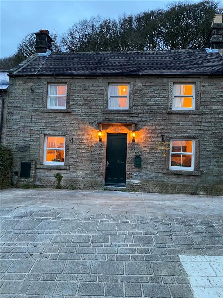 Jasmine Cottage Birchover Main.jpg