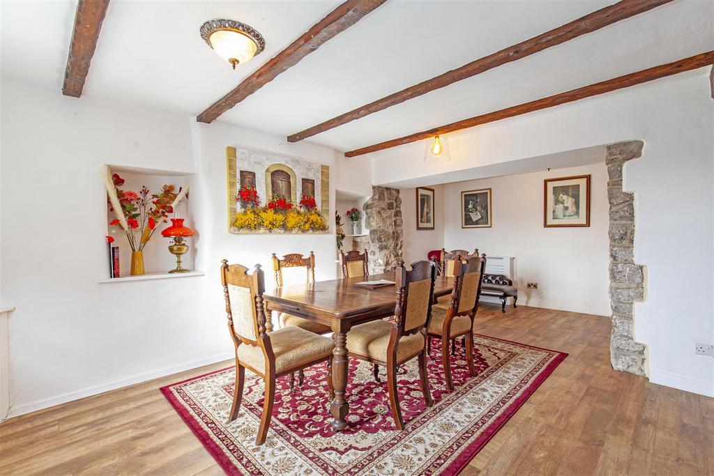 Reception Room-3.jpg