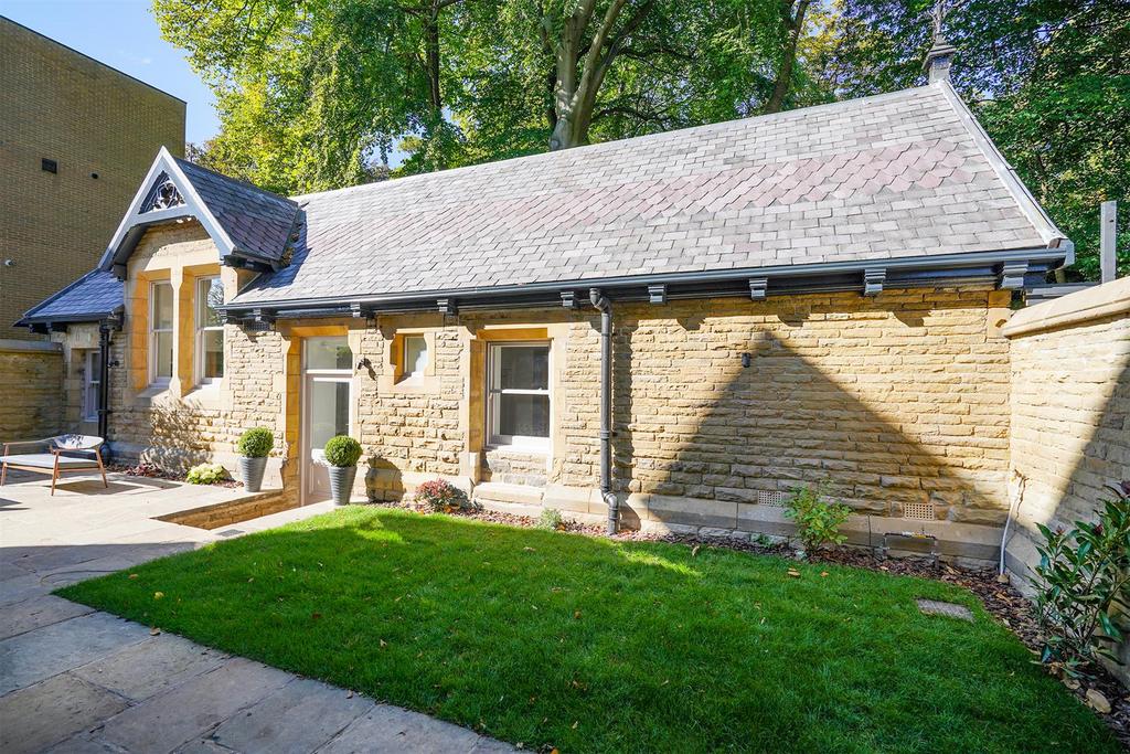 Riverdale Lodge, Ranmoor S10 2 bed detached house for sale £485,000