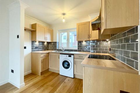 5 Falklands Road, Burnham-on-crouch, CM0 8SN
