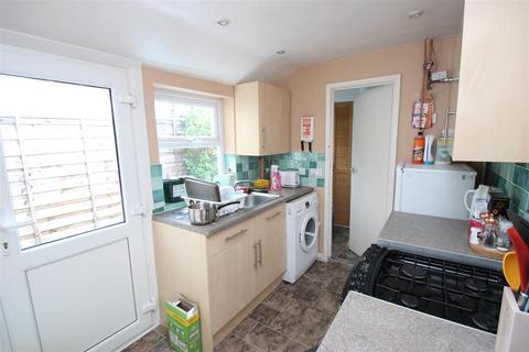 4 bedroom house to rent - Percy Street