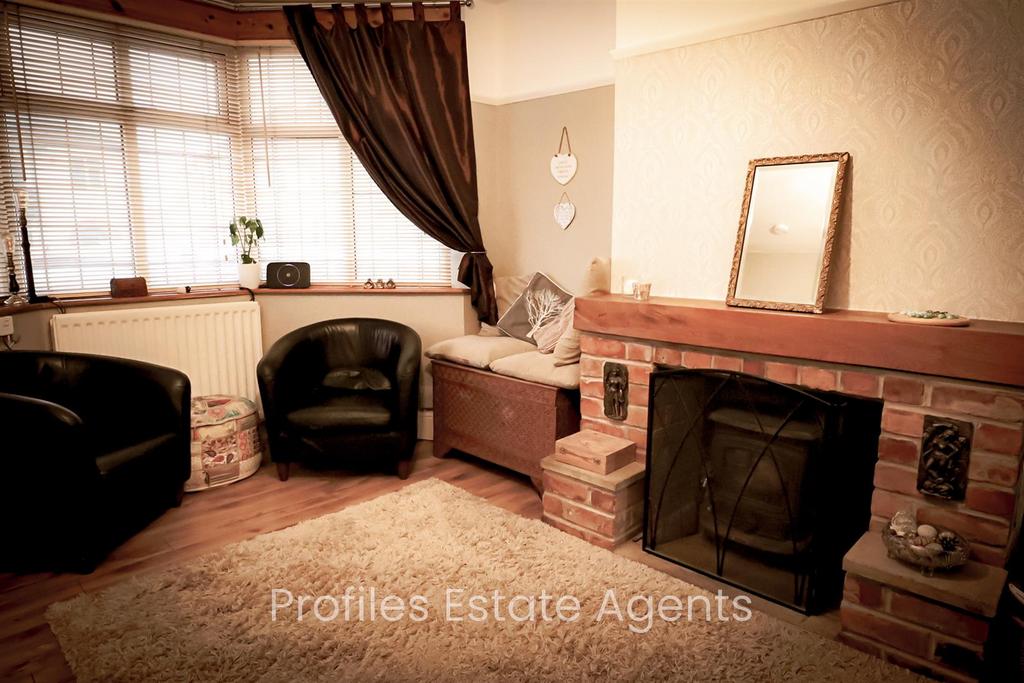 Stanley Road, Hinckley 3 bed semidetached house for sale £300,000