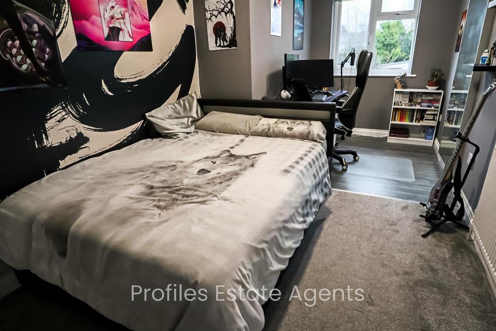 Extended bedroom 2 (rear)