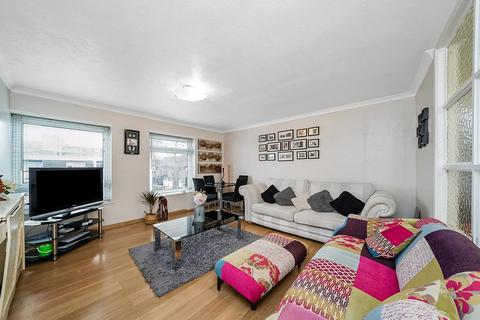 2 bedroom apartment for sale - Gordon Road, London E4