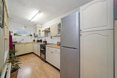 2 bedroom apartment for sale, Gordon Road, London E4