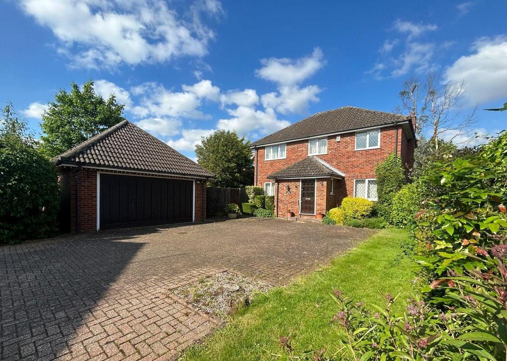 Grange Walk, Toddington 4 bed detached house for sale £595,000