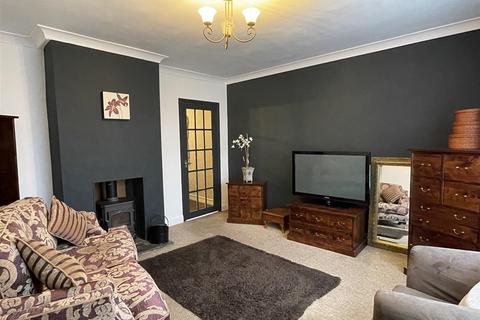 3 bedroom semi-detached house for sale, Beaumont Leys Lane, Leicester