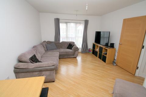 2 bedroom apartment for sale, Mulberry Avenue, Staines-upon-Thames, TW19
