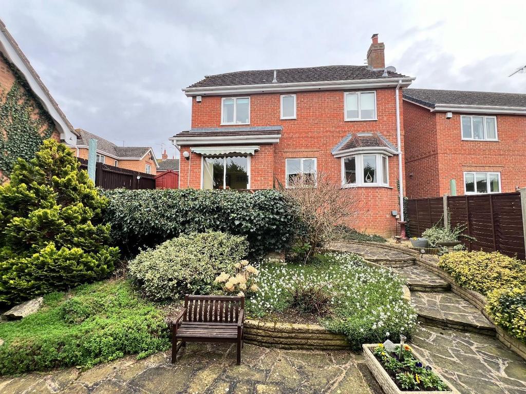 Brooks Close, Burton Latimer, Kettering 4 bed detached house for sale