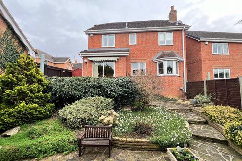 5 Brooks Close, Burton Latimer, Kettering, NN15 5PX