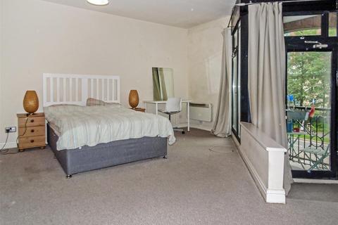 2 bedroom apartment for sale, West Quay, Wapping Quay, Liverpool