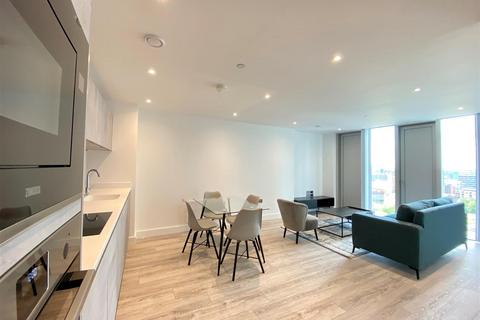 2 bedroom apartment to rent - The Blade, Manchester