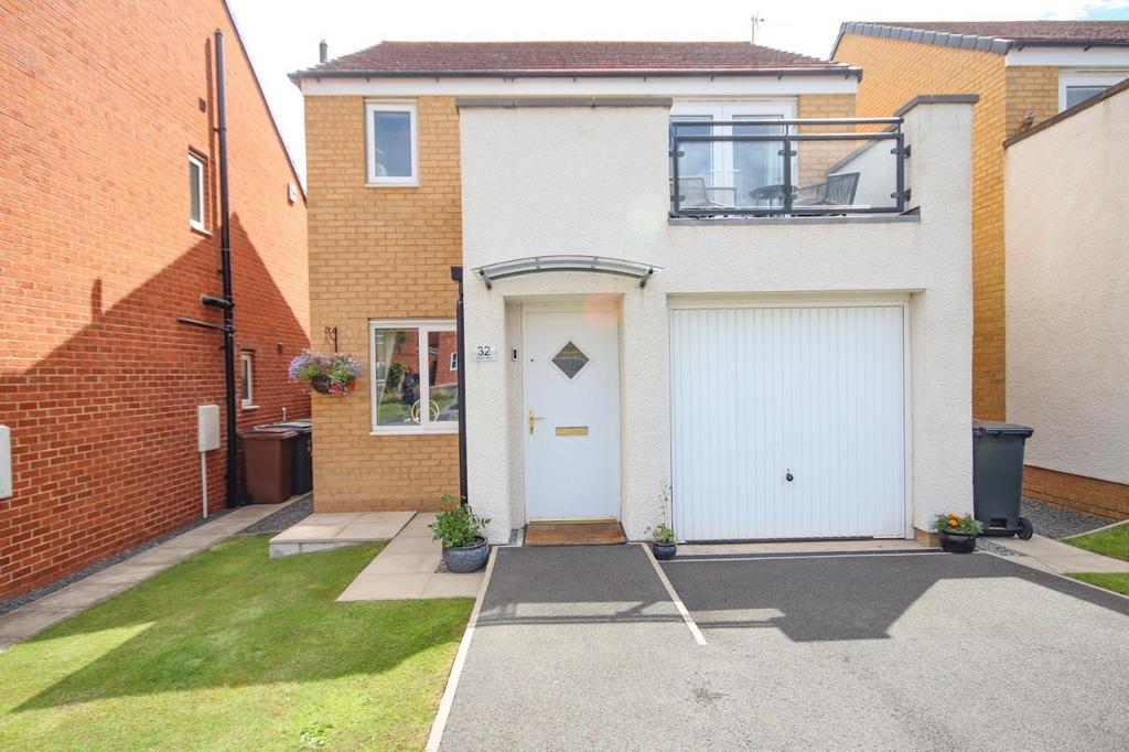 Merlin Way, Cuthbert, Hartlepool, TS26 0QT 3 bed detached house for sale £180,000