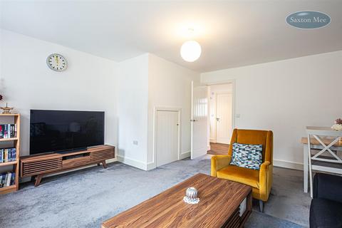 7 Dempsey Close, Sheffield, S6 1GL