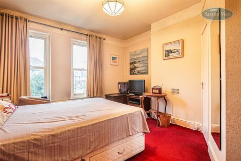 17 Vainor Road, Sheffield, S6 4AP