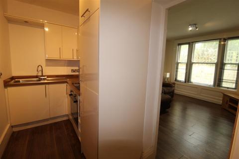 1 bedroom flat to rent, Flat 4, 1 Savile Terrace, Halifax