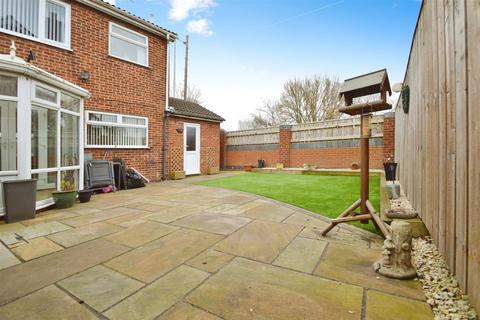 3 bedroom end of terrace house for sale, The Garth, Anlaby, Hull