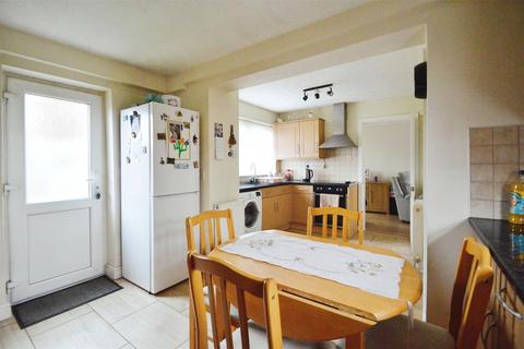 1 The Garth, Anlaby, Hull, HU10 6UY