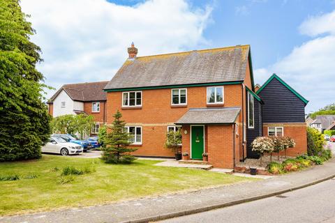 5 bedroom detached house for sale, Lukins Drive, Dunmow